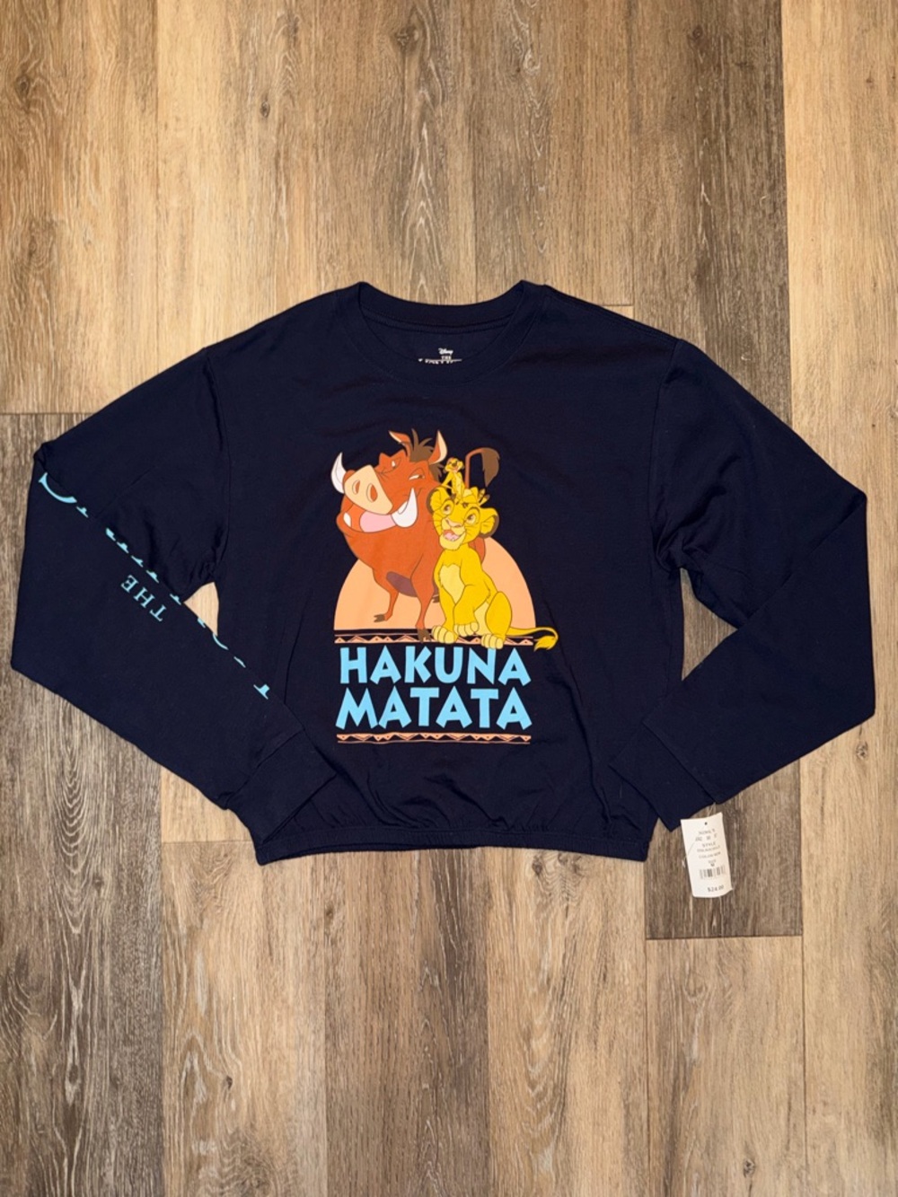 NWT Disney The Lion King "Hakuna Matata" Youth Long-Sleeve Graphic Top
